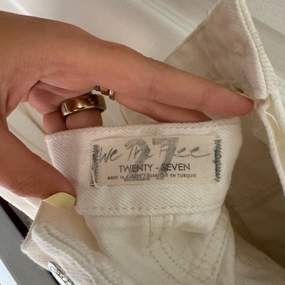 The Lasso Jeans we the free - Picture 4 of 4